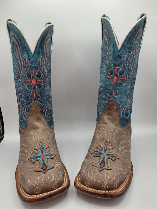 Tony Lama Shoes - Tony Lama San Saba Collection "Cross" boots Size 6.5 B